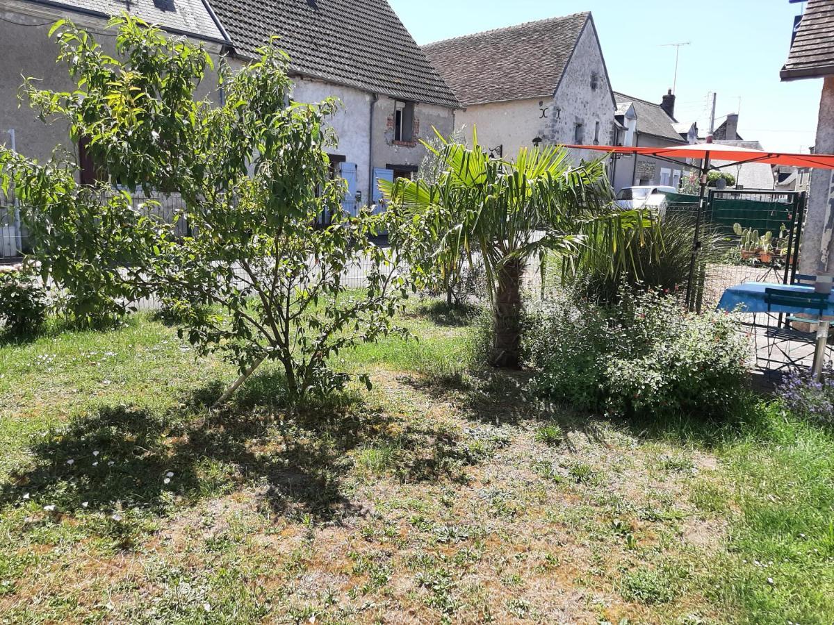 Les Deux Anes Bed & Breakfast Veuves Екстериор снимка