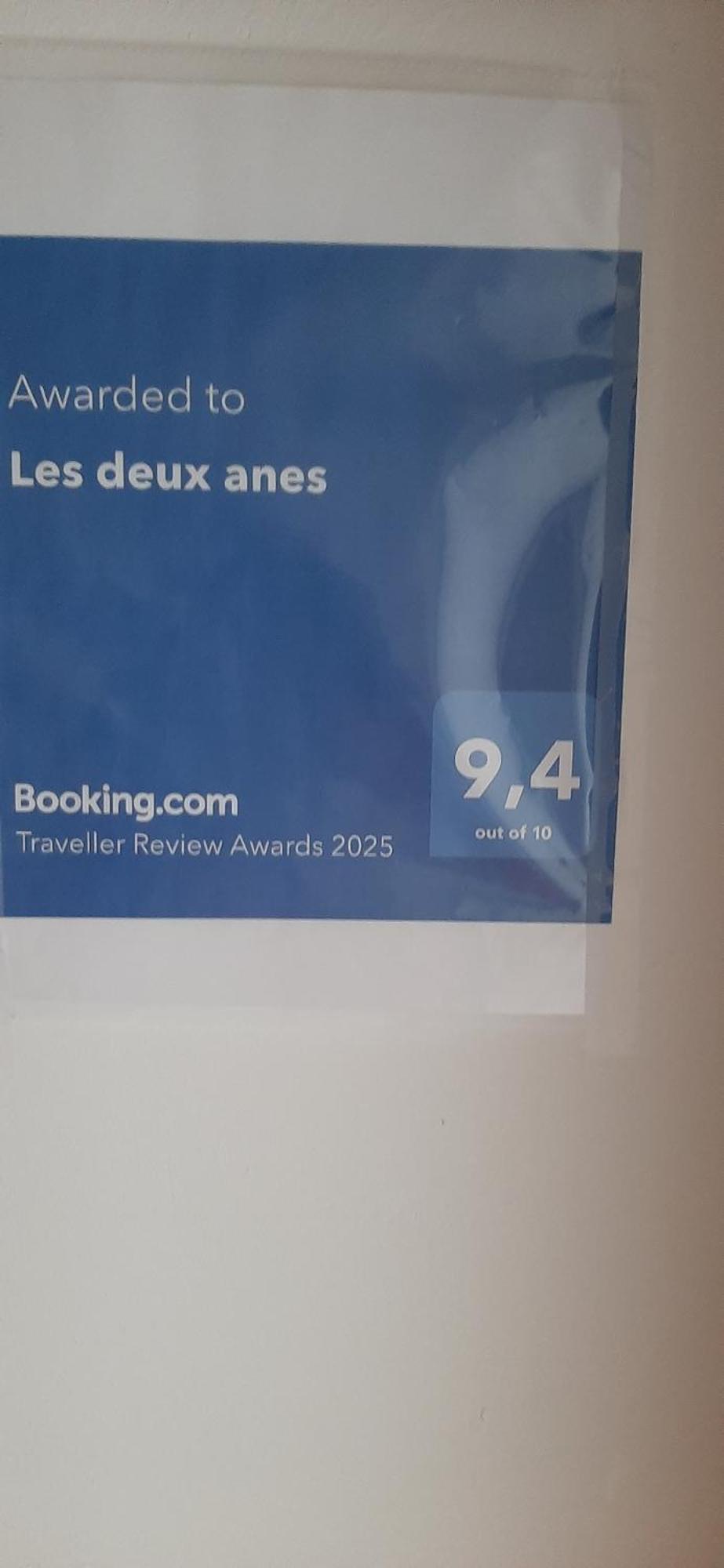 Les Deux Anes Bed & Breakfast Veuves Екстериор снимка